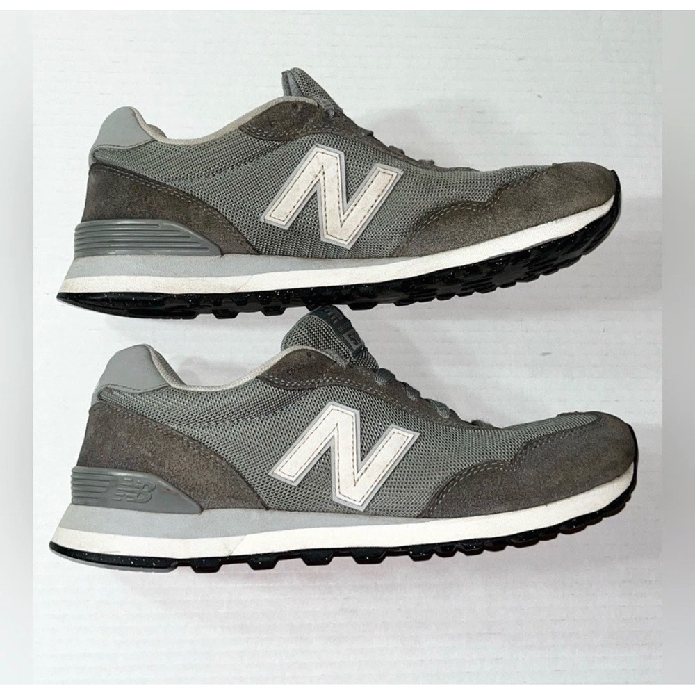 New Balance 515 Sneakers Mens 9.5 Gray Suede Mesh Low Top ML515GRY Womens 11
